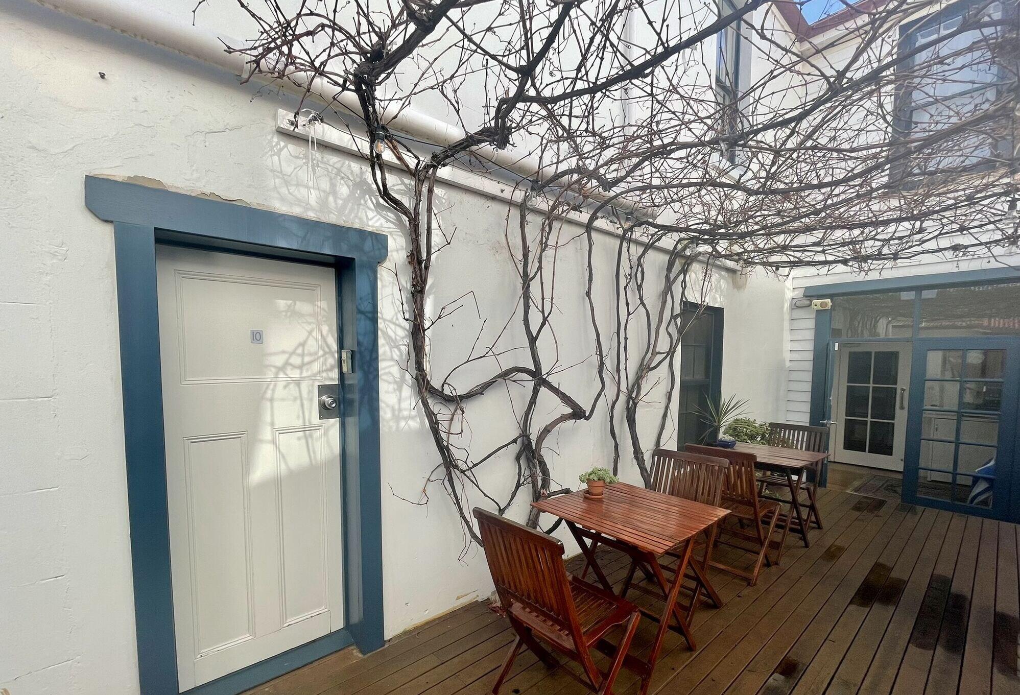Athelstane House Hotel Куинсклиф Екстериор снимка